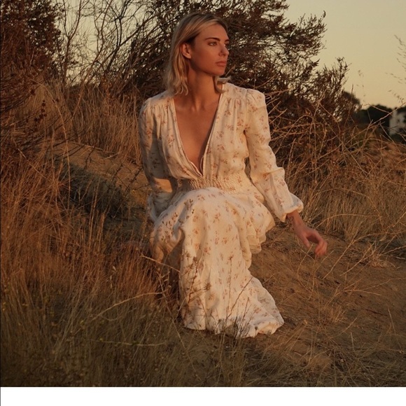 ISO!!!! Reformation Chantal dress - Picture 2 of 3